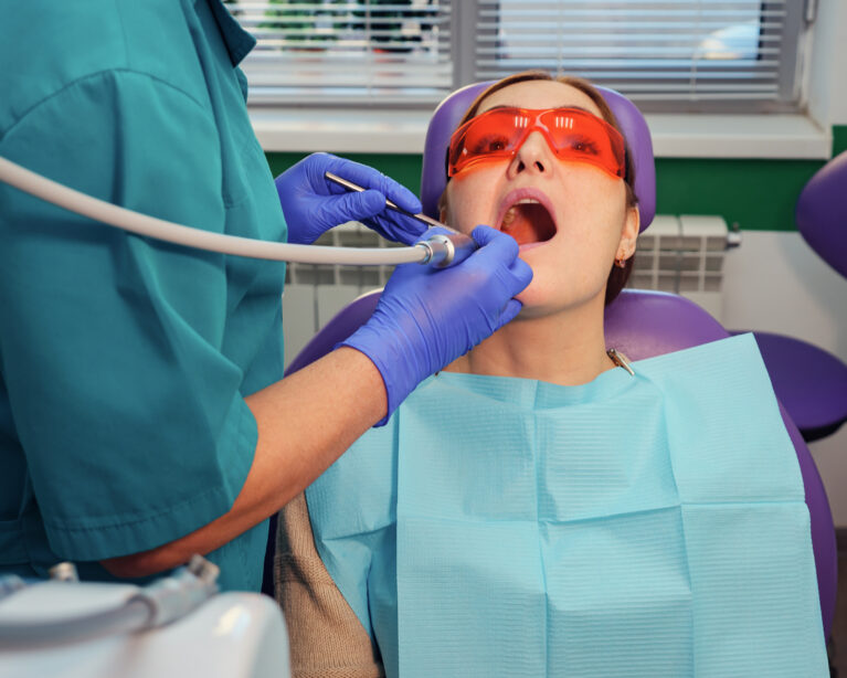 Periodontics in Qatar – Gum Disease, Deep Cleaning & Laser Gum Treatments Explained