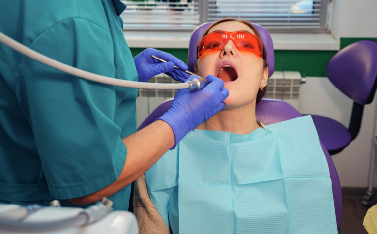 Periodontics in Qatar – Gum Disease, Deep Cleaning & Laser Gum Treatments Explained