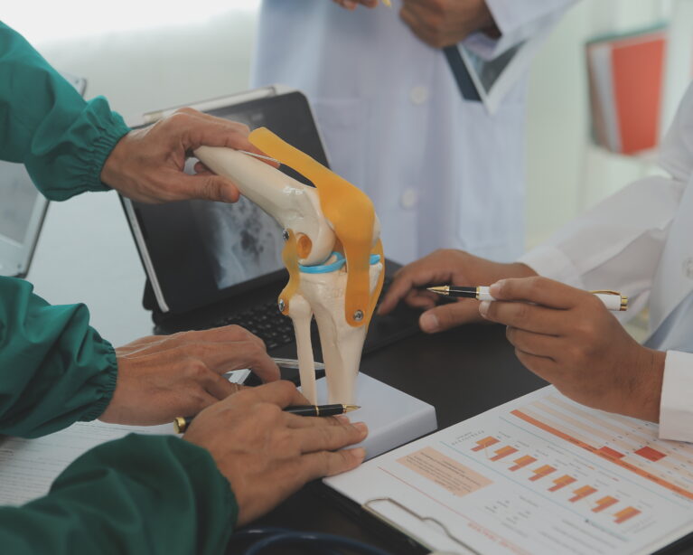 smart orthopaedic implants Qatar