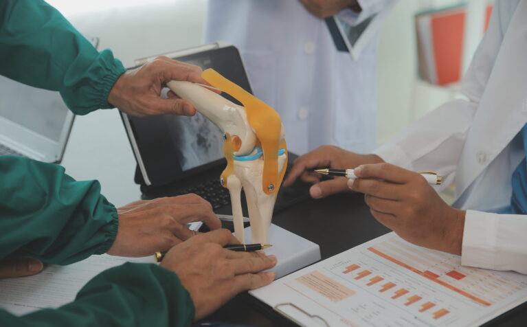 smart orthopaedic implants Qatar