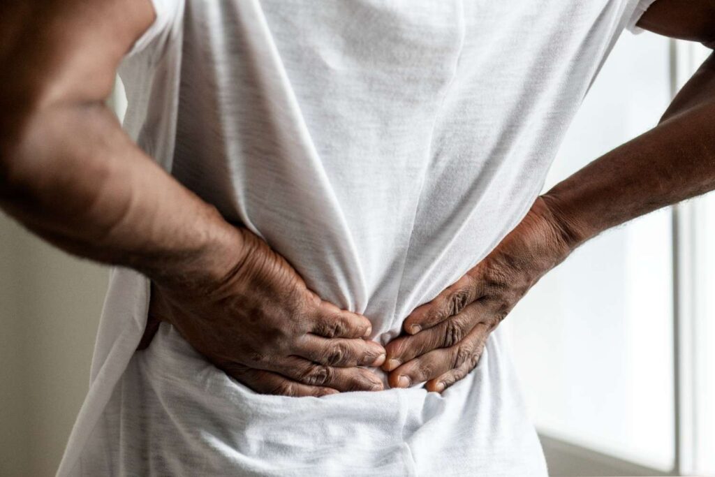 Symptoms of urinary tract and kidney health concerns.