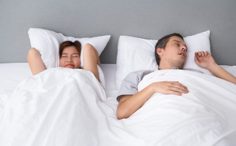 Snoring and signs of sleep apnea in Qatar