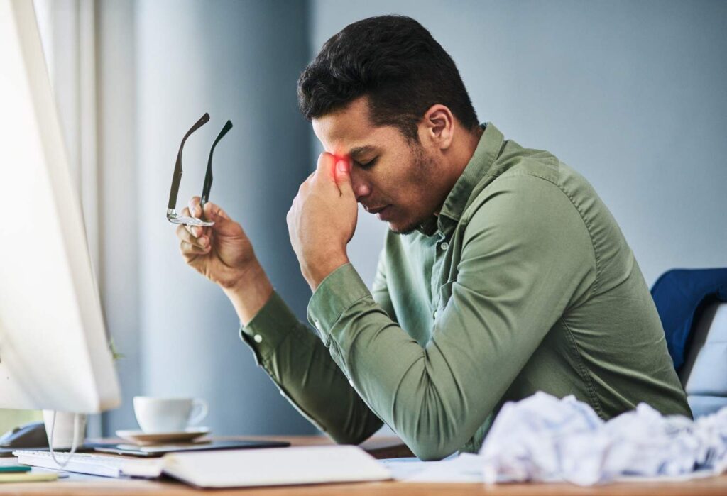 Signs of numbness and weakness
