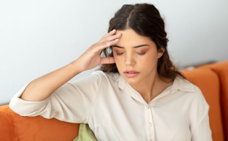 Migraine symptoms and when to see a neurologist